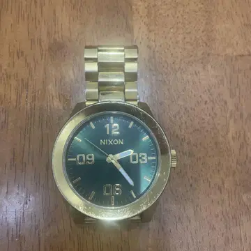 NIXON Corporal 골드 손목시계