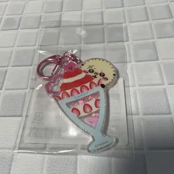 치이카와 (먼작귀) 랏코의 샤카샤카 키링 딸기 파르페