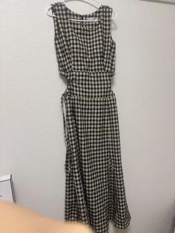 POMME d'amour charm side ribbon onepiece