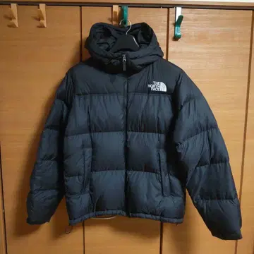 THE NORTH FACE 눕시 후드 부착 다운 자켓 블랙