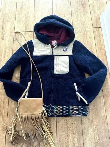 티티카카, 보아 블루종, 네이비, 차이하네, 마라이카, 에스닉 계열