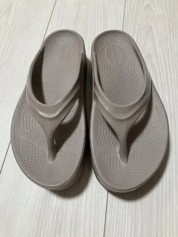 OOFOS OOMEGA