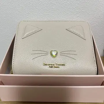 Samantha Thavasa 고양이 모티브 접이식 지갑