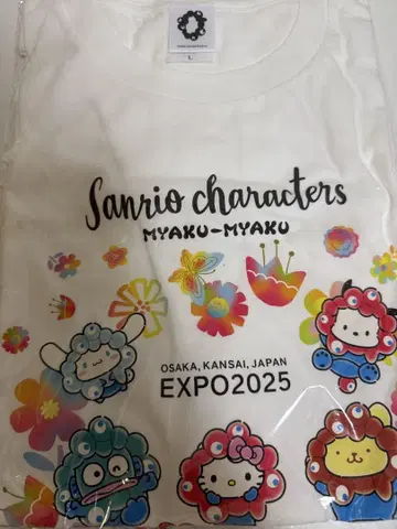 EXPO2025 [산리오 캐릭터즈] 미야쿠미야쿠 변신 T셔츠 L