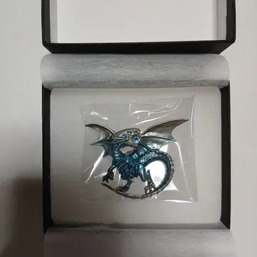 유희왕 듀얼몬스터즈 푸른 눈의 백룡 브로치