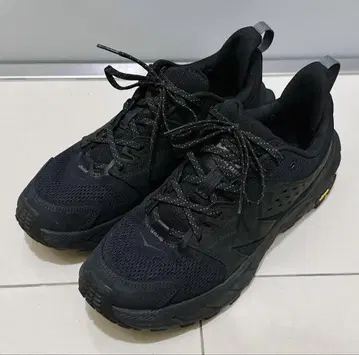 HOKA 호카오네오네 아나카파 브리즈 로우 27cm 블랙