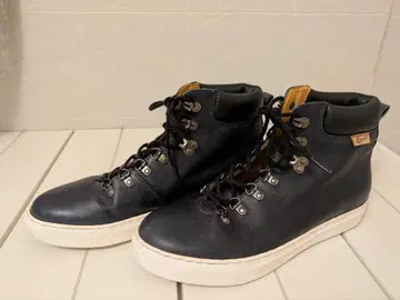 Danner 하이컷 스니커즈