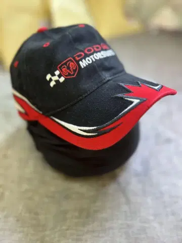 레어 Dodge Motors 공식 캡