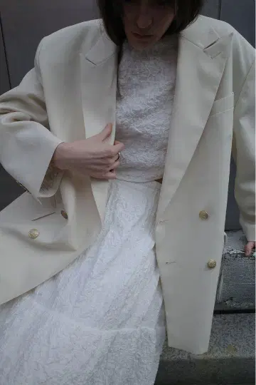 CLANE OVER SHOULDER GOLD BUTTON BLAZER