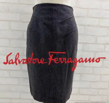 새상품급 Salvatore Ferragamo 다크 그레이 이탈리아제 울