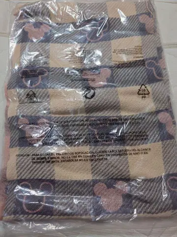 미키마우스 체크 무늬 머플러