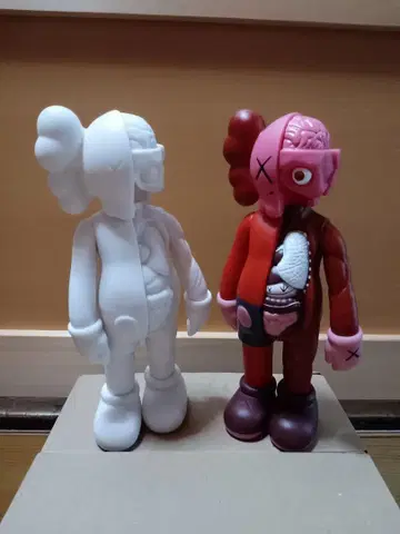 KAWS 캐릭터 피규어 2개 세트 20cm