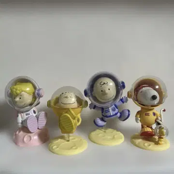 스누피 우주복 피규어 4체 세트
