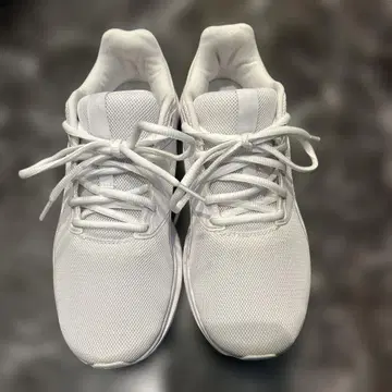 컨디션 최상 Puma 24.5cm 화이트 러닝화