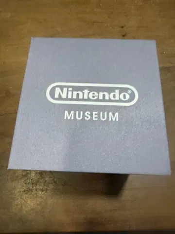 [ XXL 사이즈 ] 닌텐도 뮤지엄 로고 T셔츠