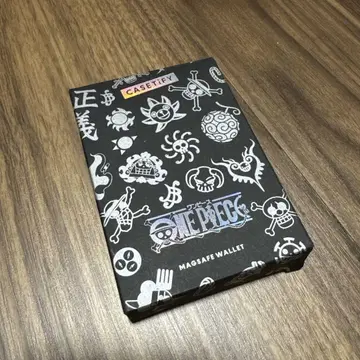 CASETiFY 원피스 맥세이프 카드 케이스