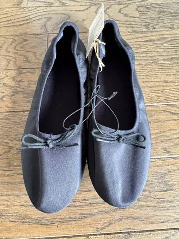 무인양품 발수 리본 발레 슈즈 24cm
