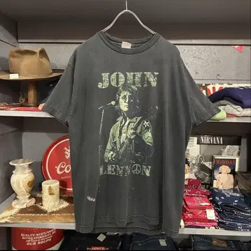 0Os JOHN LENNON T-Shirt