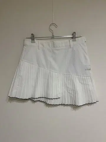*미사용* 먼싱웨어 스커트 이너 팬츠 포함 11호