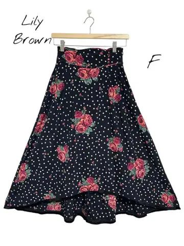 Lily Brown 롱 플레어 스커트 꽃무늬 네이비 F