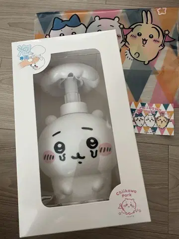 치이카와(먼작귀) 파크 비누 디스펜서 기생된 치이카와 보틀 쇼핑백 스티커
