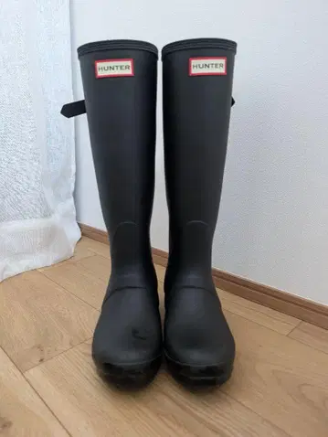 HUNTER 블랙 장화 UK 4