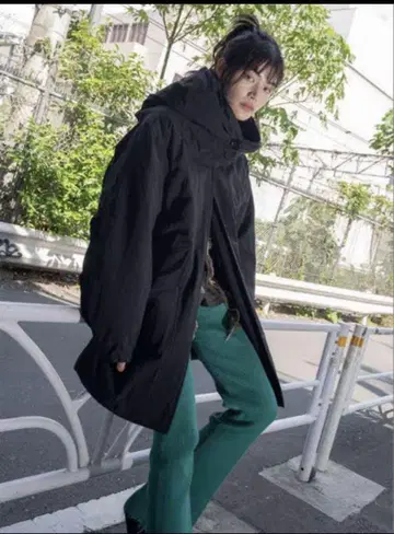 PERVERZE 나일론 퍼퍼 롱 다운 재킷