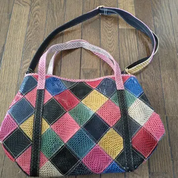 GUSCIO ITALY 멀티 컬러 다이아몬드 패턴 투웨이 백