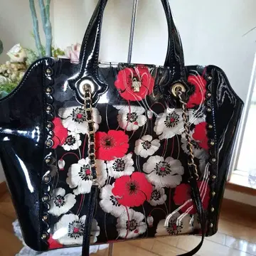 새상품급 에나멜 ANNA SUI 백