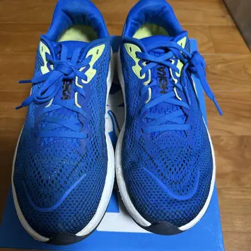 호카 린콘 4 와이드 파랑 러닝화 남성용 27cm