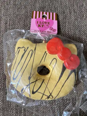 Hello Kitty 하로 키티 스퀴즈 도넛