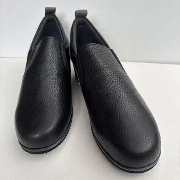 블랙 가죽 슬립온 신발