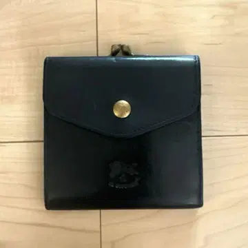 [새상품급] IL BISONTE 일비종떼 2단 접이식 지갑 가마구치