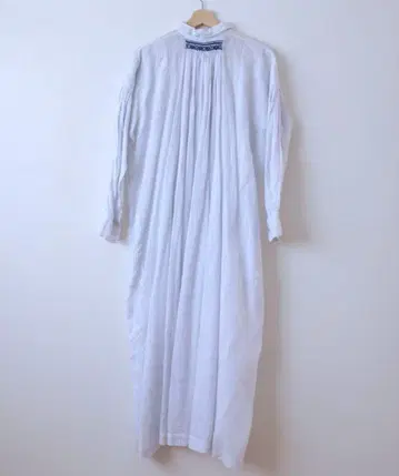 ARTS&SCIENCE 백 스모킹 셔츠 드레스