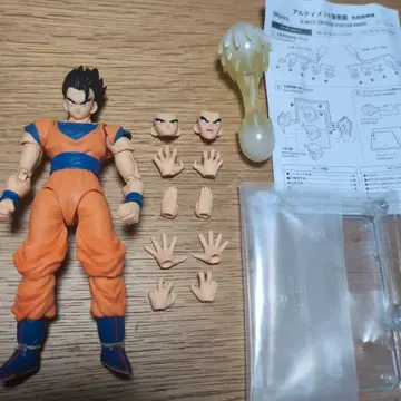 드래곤볼 S.H.Figuarts 얼티밋 손오반