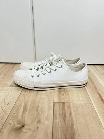 MADlSONBLUE 매디슨 블루 별주 CONVERSE 스니커즈