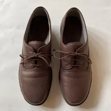 브라운 가죽 레이스업 슈즈 23.5cm