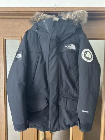 THE NORTH FACE 블랙 다운 자켓