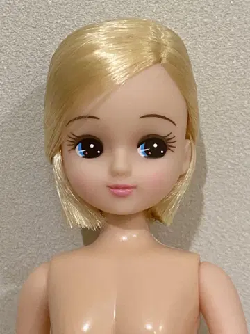 리카짱, 블론드 밥