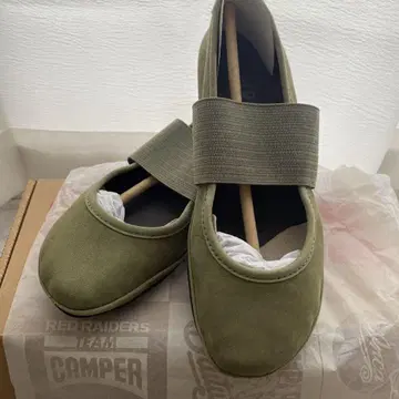 CAMPER 라이트니나 35 올리브 색상