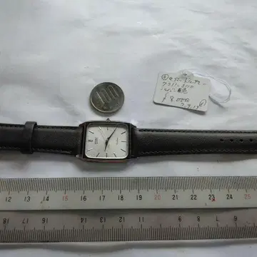 세이코 돌체 시계입니다.