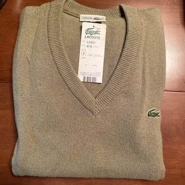 [ 새상품급 LACOSTE ] L9351 그린 V넥 스웨터 L 사이즈