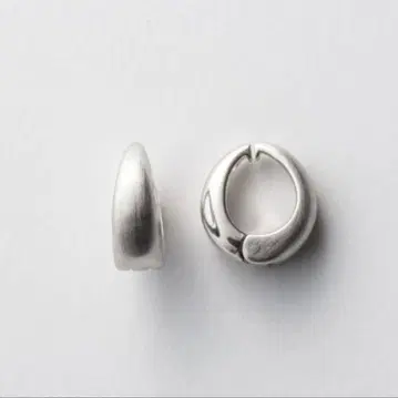 ete 허그 귀찌 리버서블