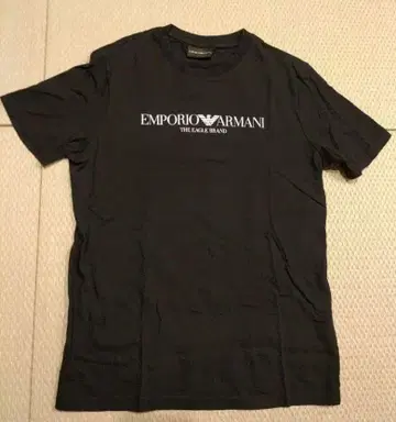 [ 9/30까지 선착순 ] Emporio Armani 블랙 T셔츠