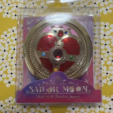 USJ 세일러문 콜라보 컴팩트 거울