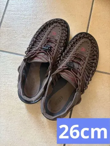 새상품급 KEEN 샌들 26cm