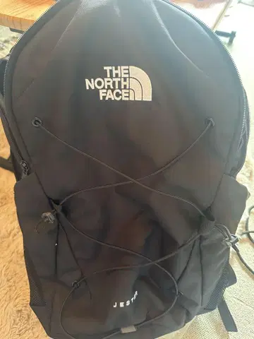 THE NORTH FACE JESTER 백팩 새상품급