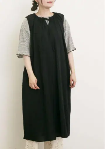 사만사 모스모스 패턴 모듬 슬리브리스 원피스