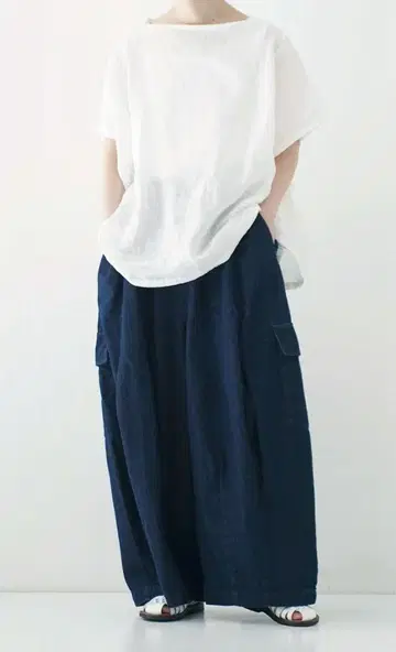 네스트로브 코튼 데님 배럴 팬츠
