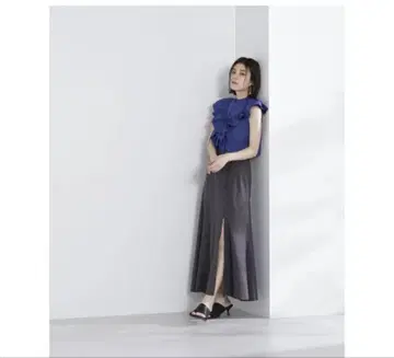 [ 미사용 새상품 ] 내추럴 뷰티 베이직 지퍼 머메이드 스커트